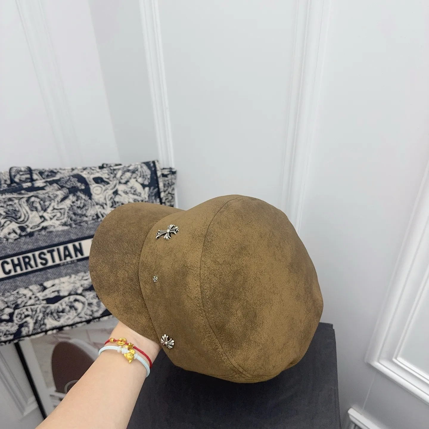 New style for autumn and winter 🤎 Suede Crow Heart Army Cap Heavy Industry Design!